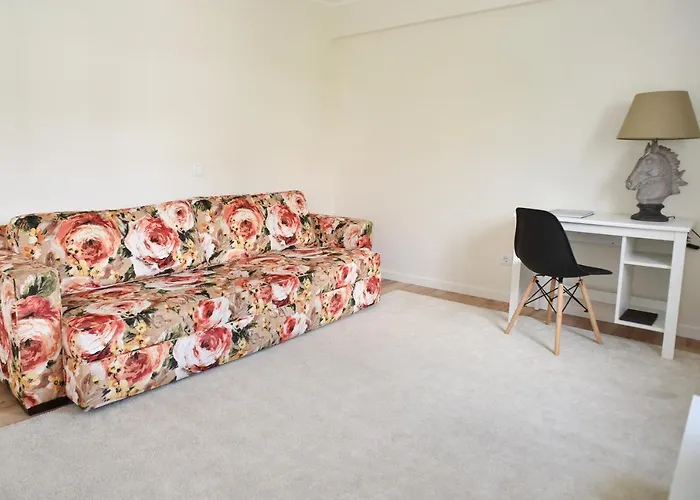 Nia Azorean Apartments